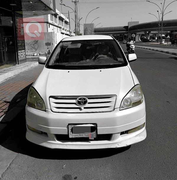 Toyota Ipsum 2002 for sale in Iraq - Ramadi